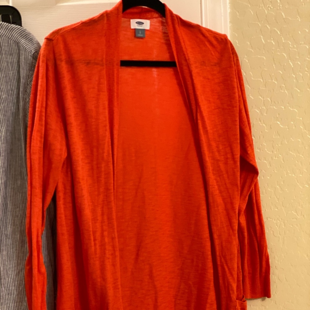 Brilliant long cardigan with pockets!